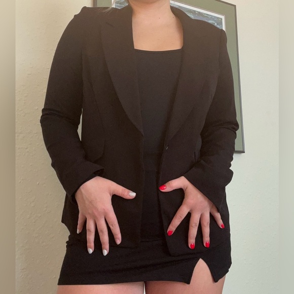 White House Black Market Blazer - Picture 3 of 6